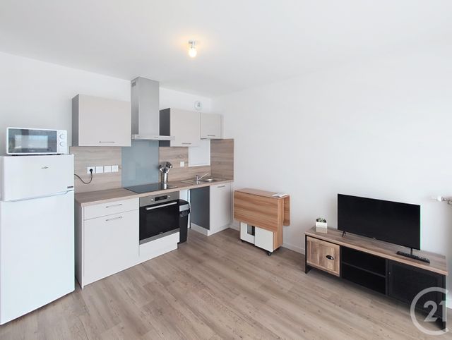 Appartement F1 &agrave; louer - 1 pi&egrave;ce - 33,10 m2 - La Chapelle St Mesmin - 45 - CENTRE