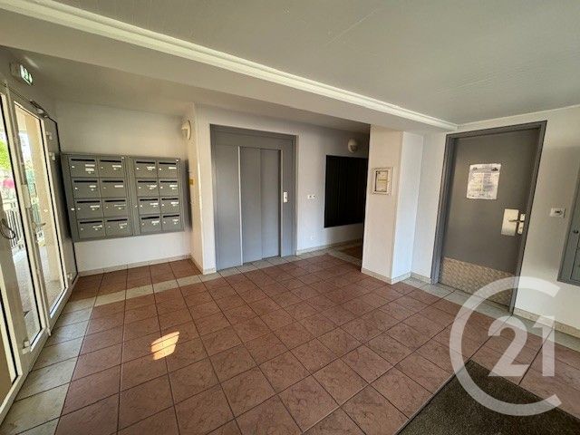 Appartement F2 &agrave; louer - 2 pi&egrave;ces - 41,10 m2 - Orleans - 45 - CENTRE