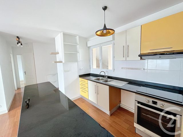 Appartement F3 &agrave; louer - 3 pi&egrave;ces - 60,15 m2 - St Jean De La Ruelle - 45 - CENTRE