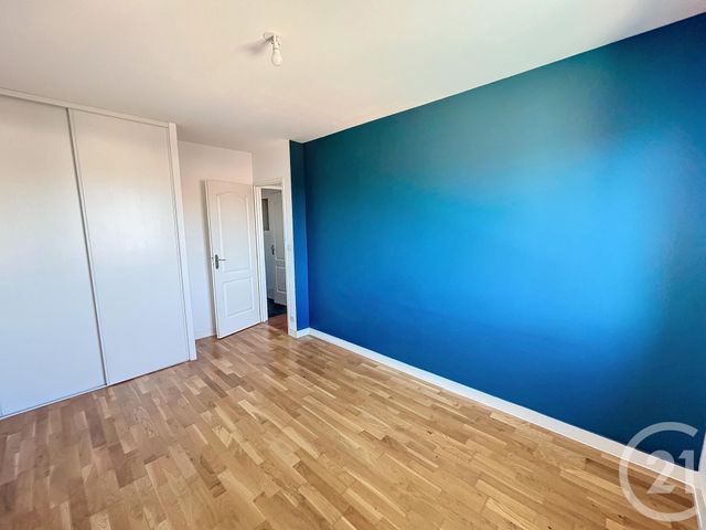 Appartement F3 &agrave; louer - 3 pi&egrave;ces - 60,15 m2 - St Jean De La Ruelle - 45 - CENTRE