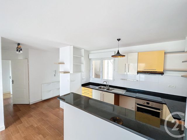 Appartement F3 &agrave; louer - 3 pi&egrave;ces - 60,15 m2 - St Jean De La Ruelle - 45 - CENTRE