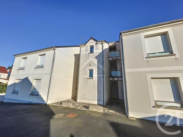 Appartement F3 &agrave; louer - 3 pi&egrave;ces - 60,15 m2 - St Jean De La Ruelle - 45 - CENTRE