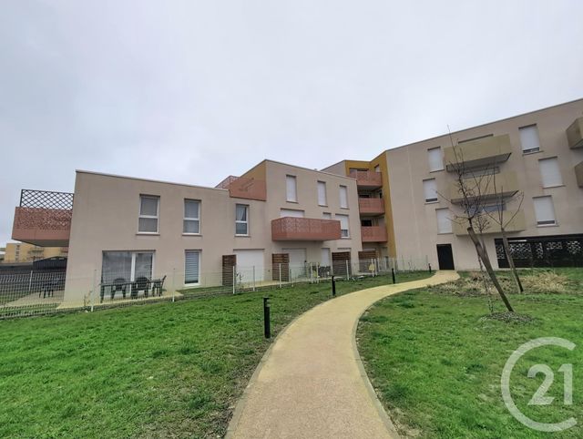 Appartement F1 &agrave; louer - 1 pi&egrave;ce - 28,48 m2 - La Chapelle St Mesmin - 45 - CENTRE
