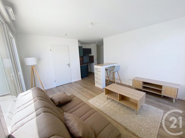 Appartement F1 &agrave; louer - 1 pi&egrave;ce - 28,48 m2 - La Chapelle St Mesmin - 45 - CENTRE