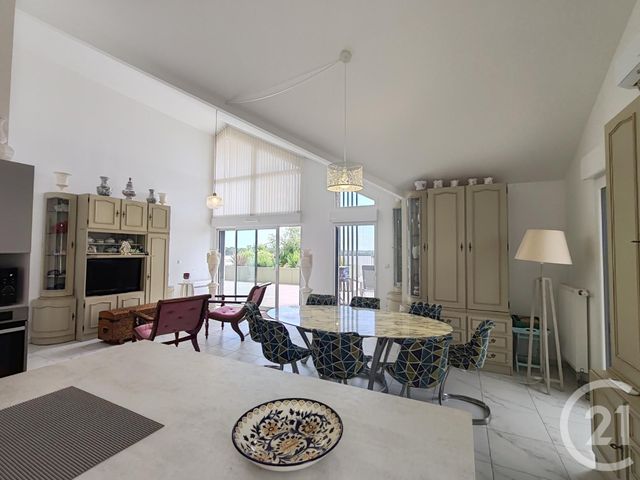 Appartement F5 &agrave; vendre - 5 pi&egrave;ces - 111,34 m2 - St Jean De La Ruelle - 45 - CENTRE