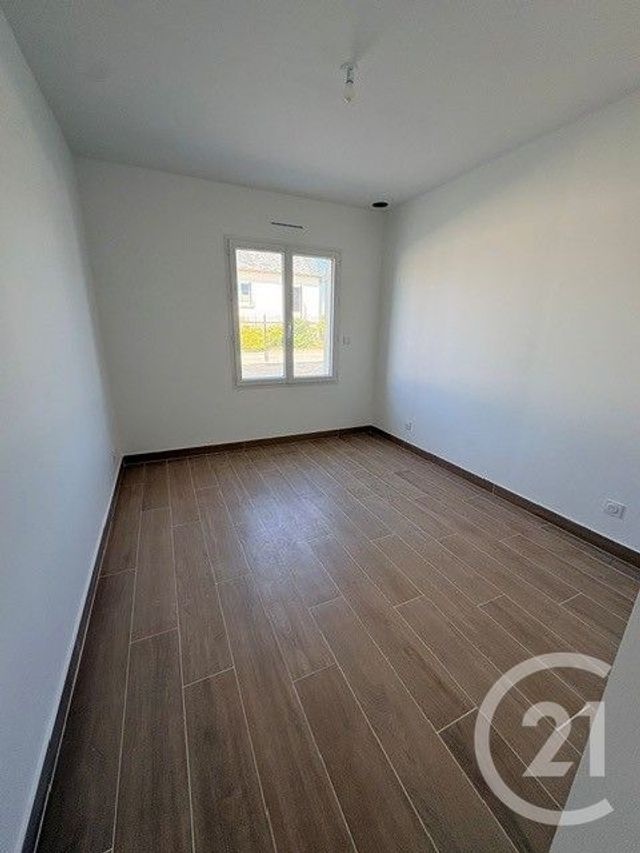 Maison &agrave; louer - 5 pi&egrave;ces - 125,85 m2 - La Chapelle St Mesmin - 45 - CENTRE