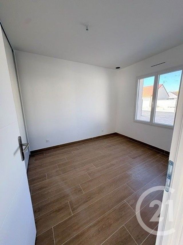 Maison &agrave; louer - 5 pi&egrave;ces - 126,16 m2 - La Chapelle St Mesmin - 45 - CENTRE