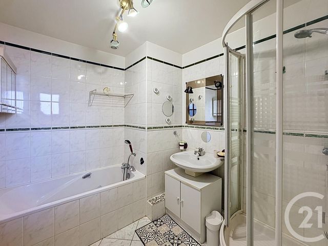 Maison &agrave; vendre - 5 pi&egrave;ces - 88,22 m2 - St Ay - 45 - CENTRE