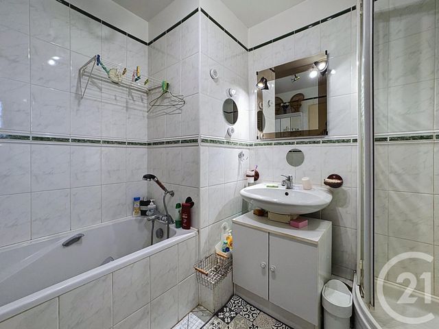 Maison &agrave; vendre - 5 pi&egrave;ces - 88,22 m2 - St Ay - 45 - CENTRE
