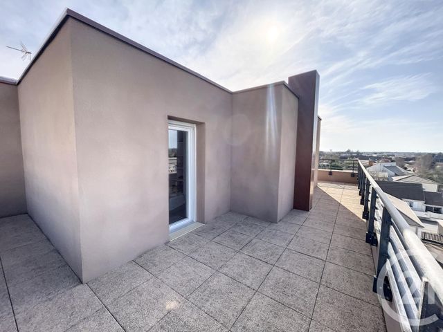 Appartement F3 &agrave; louer - 3 pi&egrave;ces - 66,44 m2 - La Chapelle St Mesmin - 45 - CENTRE