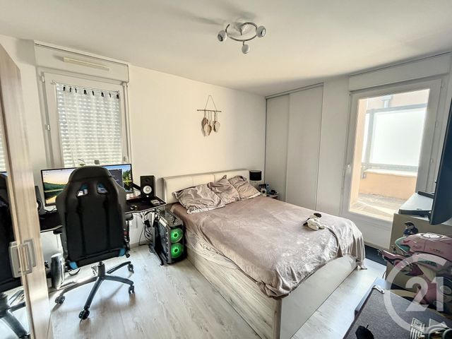 Appartement F2 &agrave; louer - 2 pi&egrave;ces - 50,08 m2 - La Chapelle St Mesmin - 45 - CENTRE