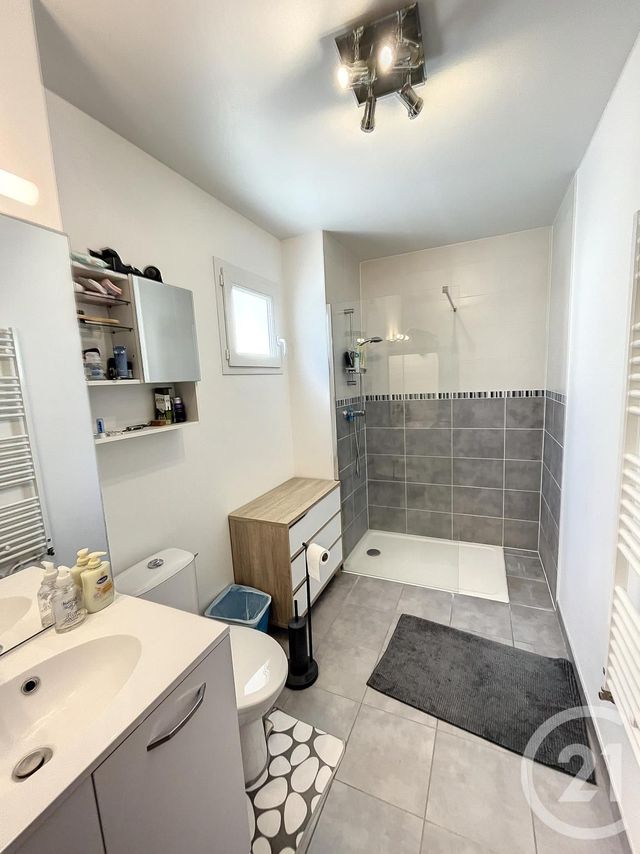 Appartement F2 &agrave; louer - 2 pi&egrave;ces - 50,08 m2 - La Chapelle St Mesmin - 45 - CENTRE