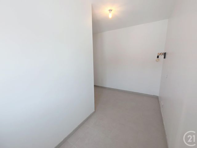 Maison &agrave; louer - 4 pi&egrave;ces - 87,78 m2 - Fleury Les Aubrais - 45 - CENTRE