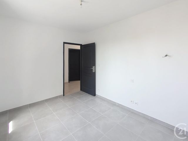 Maison &agrave; louer - 4 pi&egrave;ces - 87,78 m2 - Fleury Les Aubrais - 45 - CENTRE