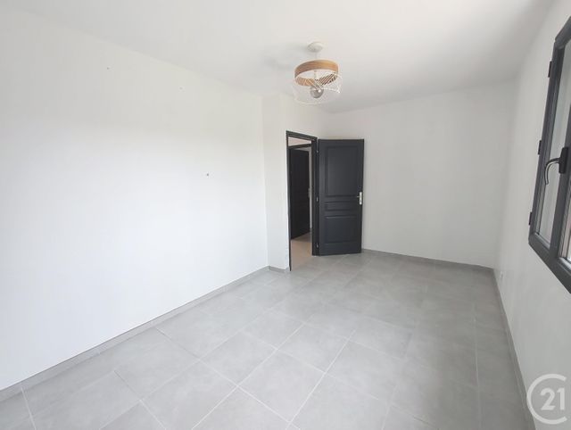 Maison &agrave; louer - 4 pi&egrave;ces - 87,78 m2 - Fleury Les Aubrais - 45 - CENTRE