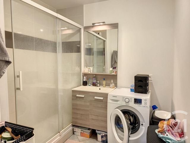 Appartement F3 &agrave; louer - 3 pi&egrave;ces - 59,70 m2 - La Chapelle St Mesmin - 45 - CENTRE