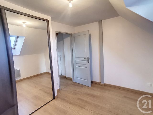 Appartement Duplex &agrave; louer - 3 pi&egrave;ces - 65,80 m2 - Ingre - 45 - CENTRE