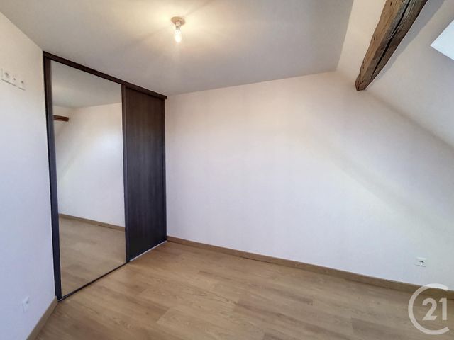 Appartement Duplex &agrave; louer - 3 pi&egrave;ces - 65,80 m2 - Ingre - 45 - CENTRE