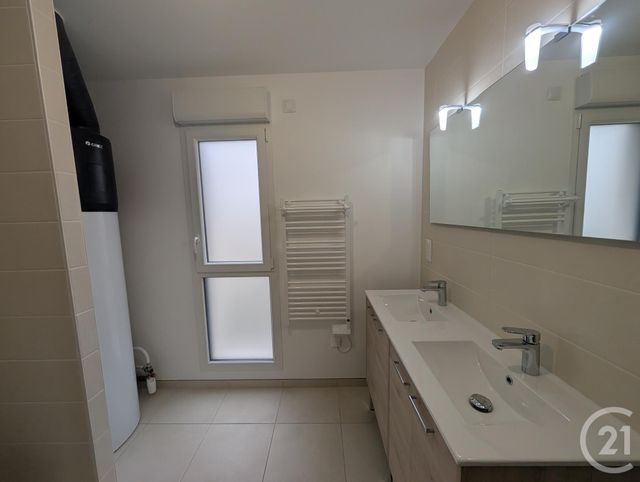 Maison &agrave; louer - 5 pi&egrave;ces - 77,52 m2 - St Jean Le Blanc - 45 - CENTRE