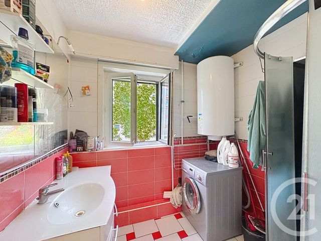 Appartement F3 &agrave; vendre - 3 pi&egrave;ces - 59,78 m2 - St Jean De La Ruelle - 45 - CENTRE