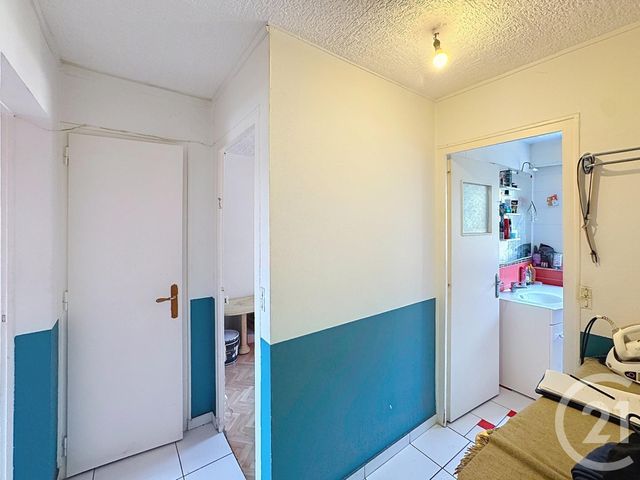 Appartement F3 &agrave; vendre - 3 pi&egrave;ces - 59,78 m2 - St Jean De La Ruelle - 45 - CENTRE