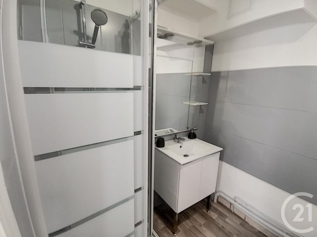 Appartement F2 &agrave; louer - 2 pi&egrave;ces - 40 m2 - Orleans - 45 - CENTRE
