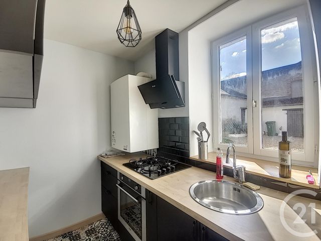 Appartement F2 &agrave; louer - 2 pi&egrave;ces - 40 m2 - Orleans - 45 - CENTRE
