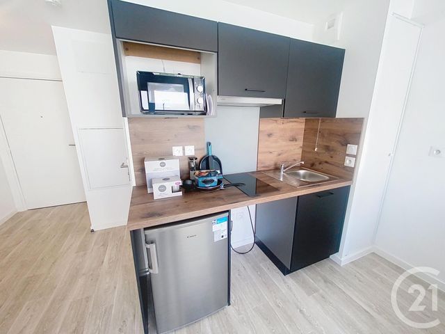 Appartement F1 &agrave; louer - 1 pi&egrave;ce - 23,77 m2 - La Chapelle St Mesmin - 45 - CENTRE