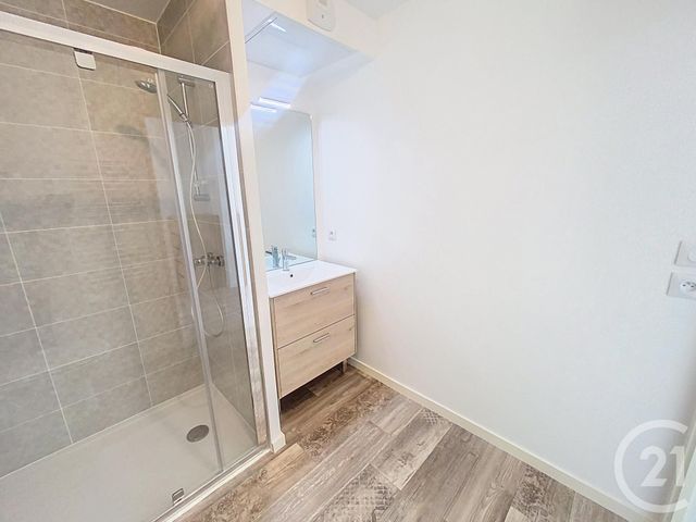 Appartement F1 &agrave; louer - 1 pi&egrave;ce - 23,77 m2 - La Chapelle St Mesmin - 45 - CENTRE