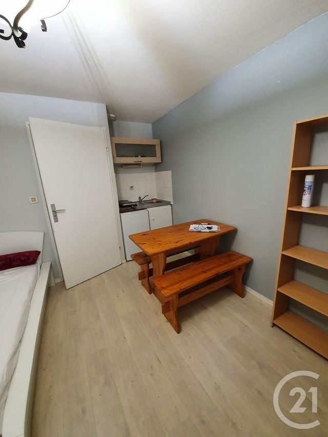 Appartement Studio &agrave; louer - 1 pi&egrave;ce - 17,54 m2 - Orleans - 45 - CENTRE