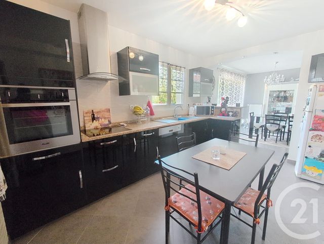 Maison &agrave; louer - 6 pi&egrave;ces - 129,95 m2 - St Ay - 45 - CENTRE
