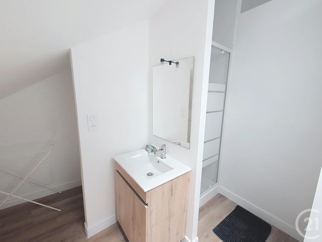 Appartement F2 &agrave; louer - 2 pi&egrave;ces - 19,77 m2 - Orleans - 45 - CENTRE