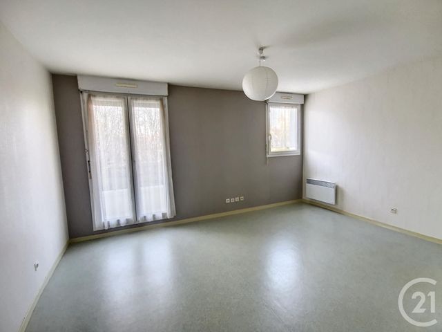Appartement F1 &agrave; louer - 1 pi&egrave;ce - 24,77 m2 - La Chapelle St Mesmin - 45 - CENTRE