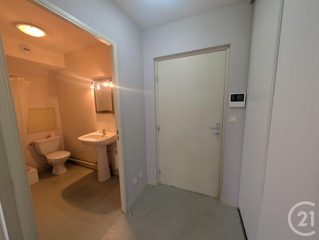 Appartement F1 &agrave; louer - 1 pi&egrave;ce - 24,77 m2 - La Chapelle St Mesmin - 45 - CENTRE