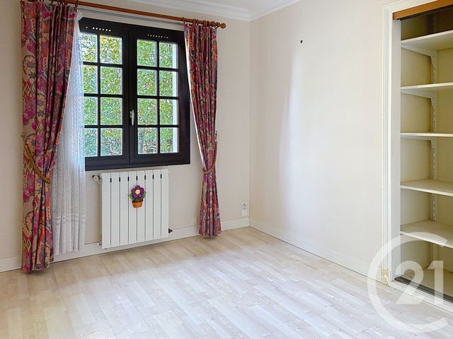 Maison &agrave; vendre - 7 pi&egrave;ces - 147,33 m2 - La Chapelle St Mesmin - 45 - CENTRE
