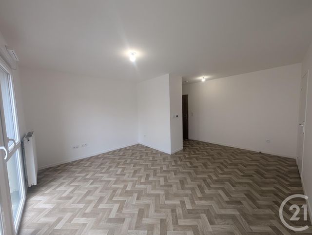 Appartement F1 &agrave; louer - 1 pi&egrave;ce - 35 m2 - Saran - 45 - CENTRE