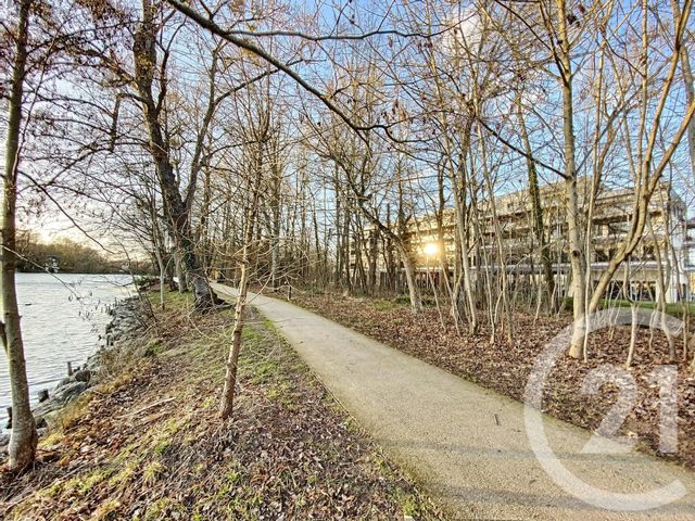 Appartement F5 &agrave; louer - 5 pi&egrave;ces - 86,16 m2 - Olivet - 45 - CENTRE