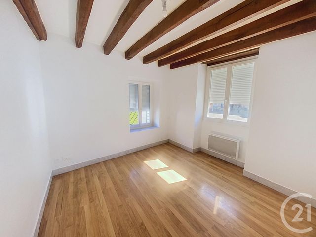 Appartement F3 &agrave; louer - 3 pi&egrave;ces - 45 m2 - Lailly En Val - 45 - CENTRE