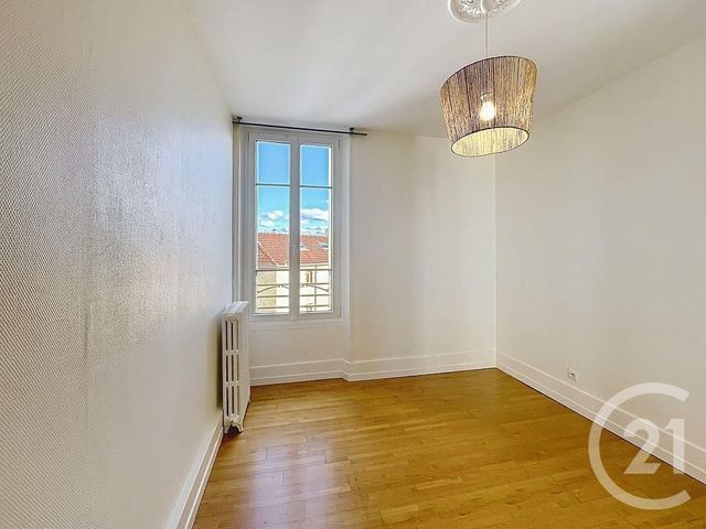 Appartement F4 &agrave; louer - 4 pi&egrave;ces - 83,24 m2 - Orleans - 45 - CENTRE