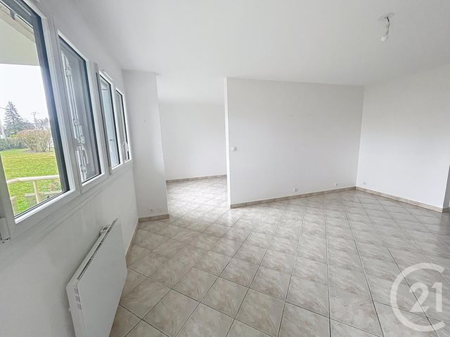 Appartement F4 &agrave; louer - 4 pi&egrave;ces - 72,66 m2 - Ingre - 45 - CENTRE