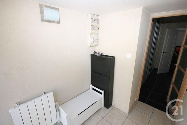 Appartement F3 &agrave; louer - 3 pi&egrave;ces - 74,60 m2 - St Jean De La Ruelle - 45 - CENTRE