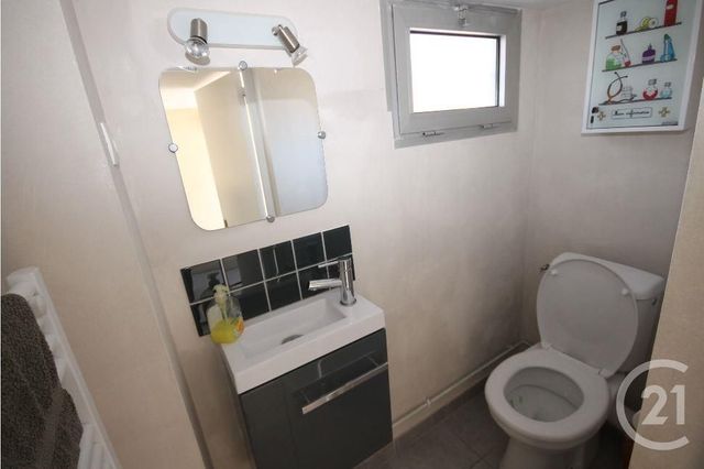 Appartement F3 &agrave; louer - 3 pi&egrave;ces - 74,60 m2 - St Jean De La Ruelle - 45 - CENTRE