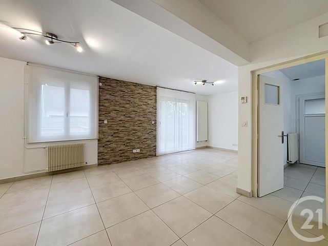 Maison &agrave; vendre - 4 pi&egrave;ces - 75,46 m2 - St Jean De La Ruelle - 45 - CENTRE