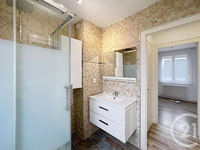 Maison &agrave; vendre - 4 pi&egrave;ces - 75,46 m2 - St Jean De La Ruelle - 45 - CENTRE
