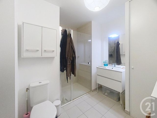 Appartement F2 &agrave; louer - 2 pi&egrave;ces - 42,23 m2 - Fleury Les Aubrais - 45 - CENTRE