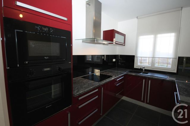 Maison &agrave; louer - 8 pi&egrave;ces - 147,50 m2 - La Chapelle St Mesmin - 45 - CENTRE