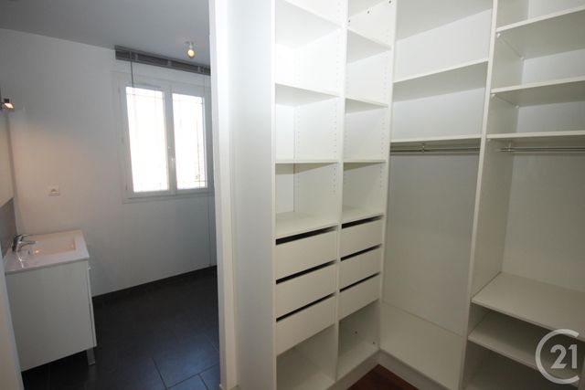 Maison &agrave; louer - 8 pi&egrave;ces - 147,50 m2 - La Chapelle St Mesmin - 45 - CENTRE