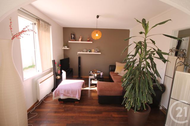 Maison &agrave; louer - 4 pi&egrave;ces - 73,65 m2 - Saran - 45 - CENTRE
