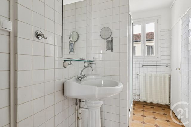 Appartement F2 à louer - 2 pièces - 43,07 m2 - Paris - 75020 - ILE-DE-FRANCE