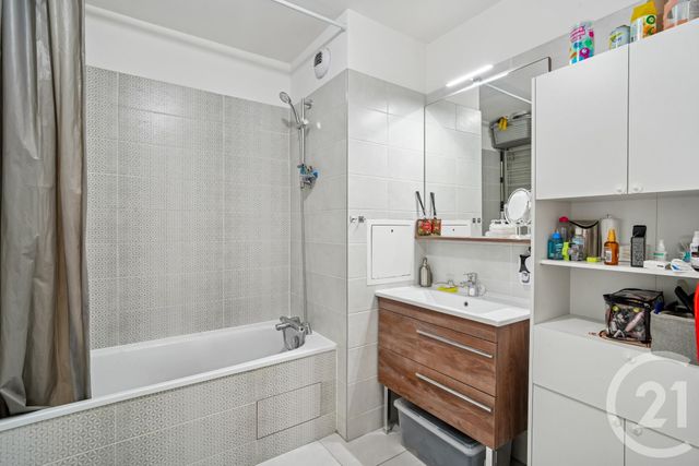 Appartement F3 &agrave; vendre - 3 pi&egrave;ces - 56,96 m2 - Romainville - 93 - ILE-DE-FRANCE